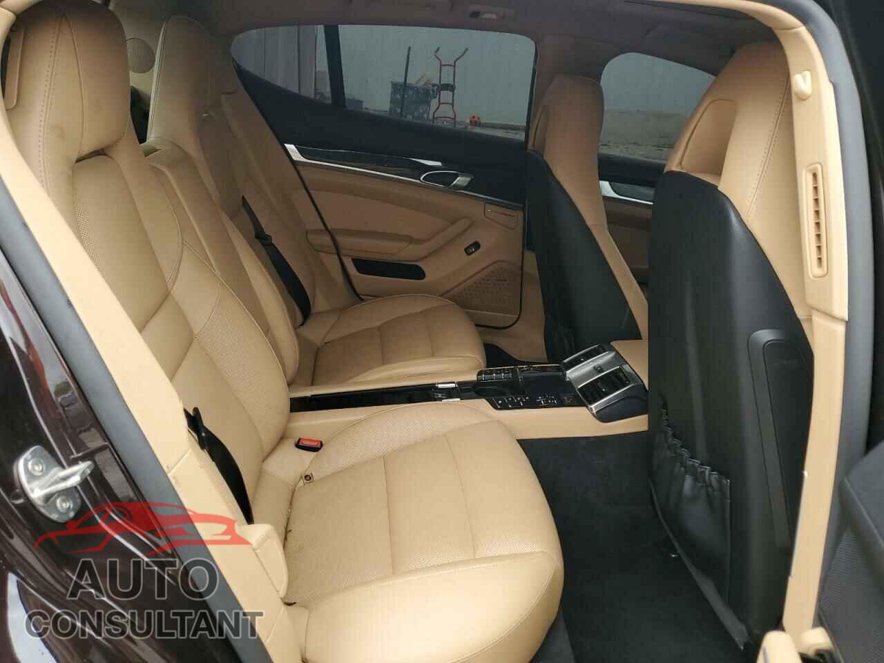 PORSCHE PANAMERA 2015 - WP0AA2A72FL005765