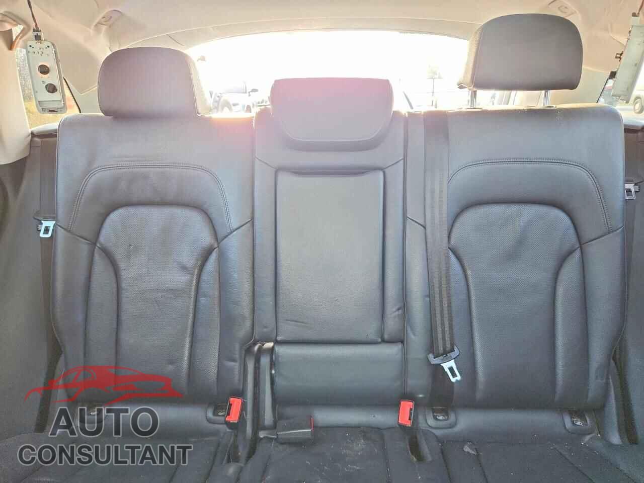 AUDI Q5 2017 - WA1D7AFP7HA032077