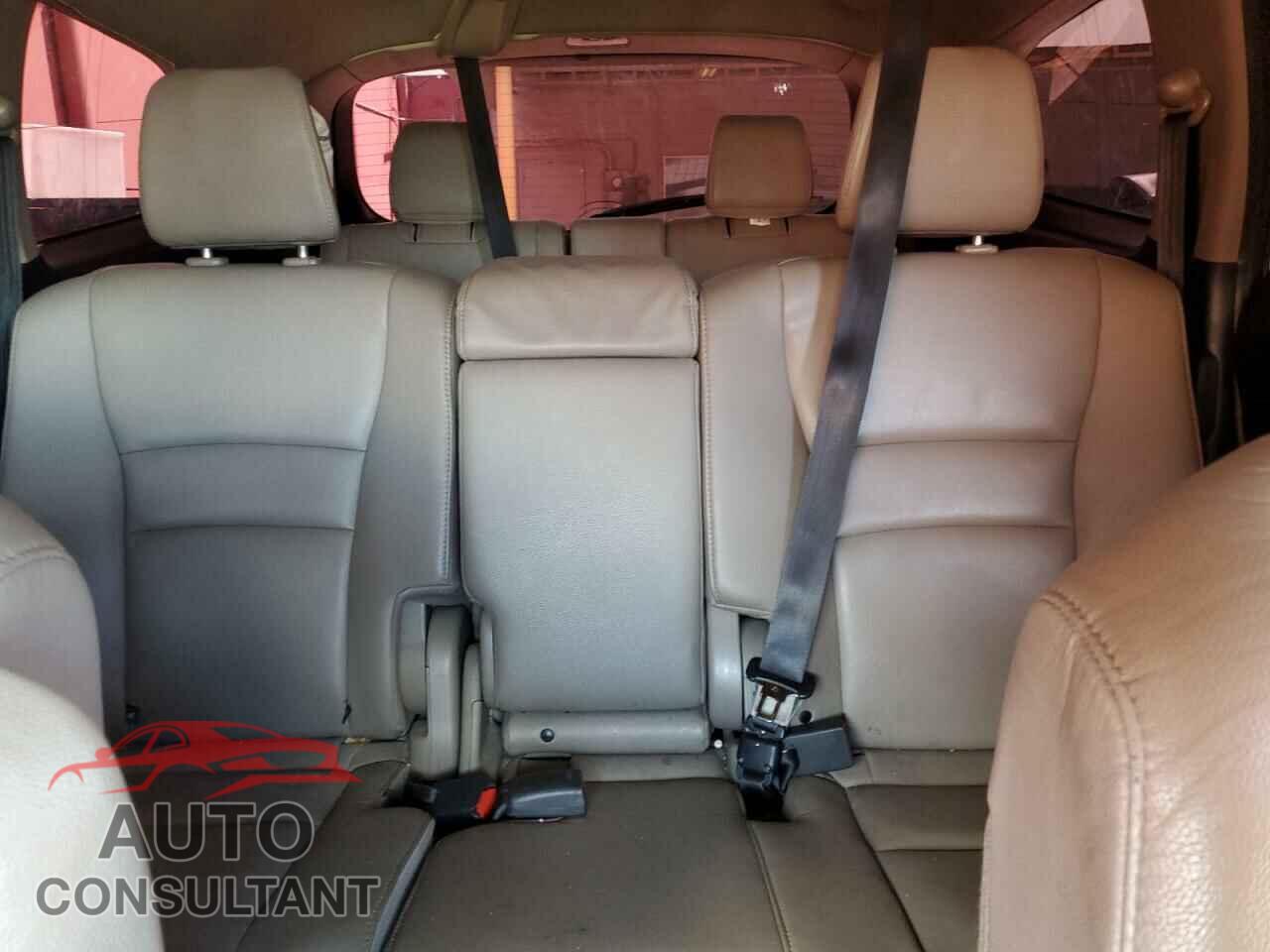 HONDA PILOT 2017 - 5FNYF5H94HB005863
