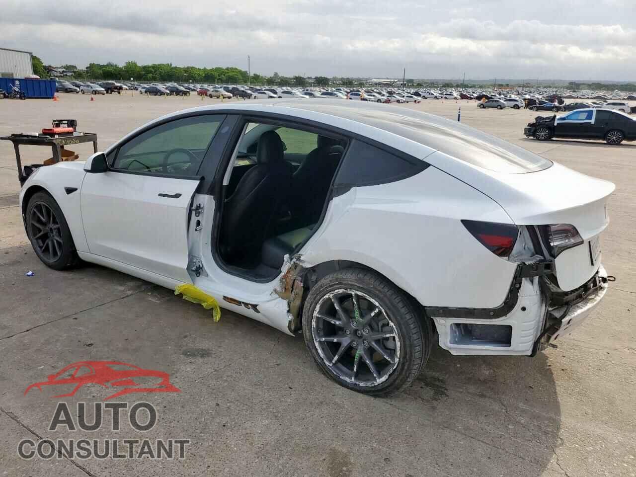 TESLA MODEL 3 2021 - 5YJ3E1EAXMF016770