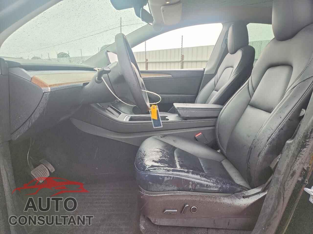 TESLA MODEL Y 2022 - 7SAYGDEE7NF569336