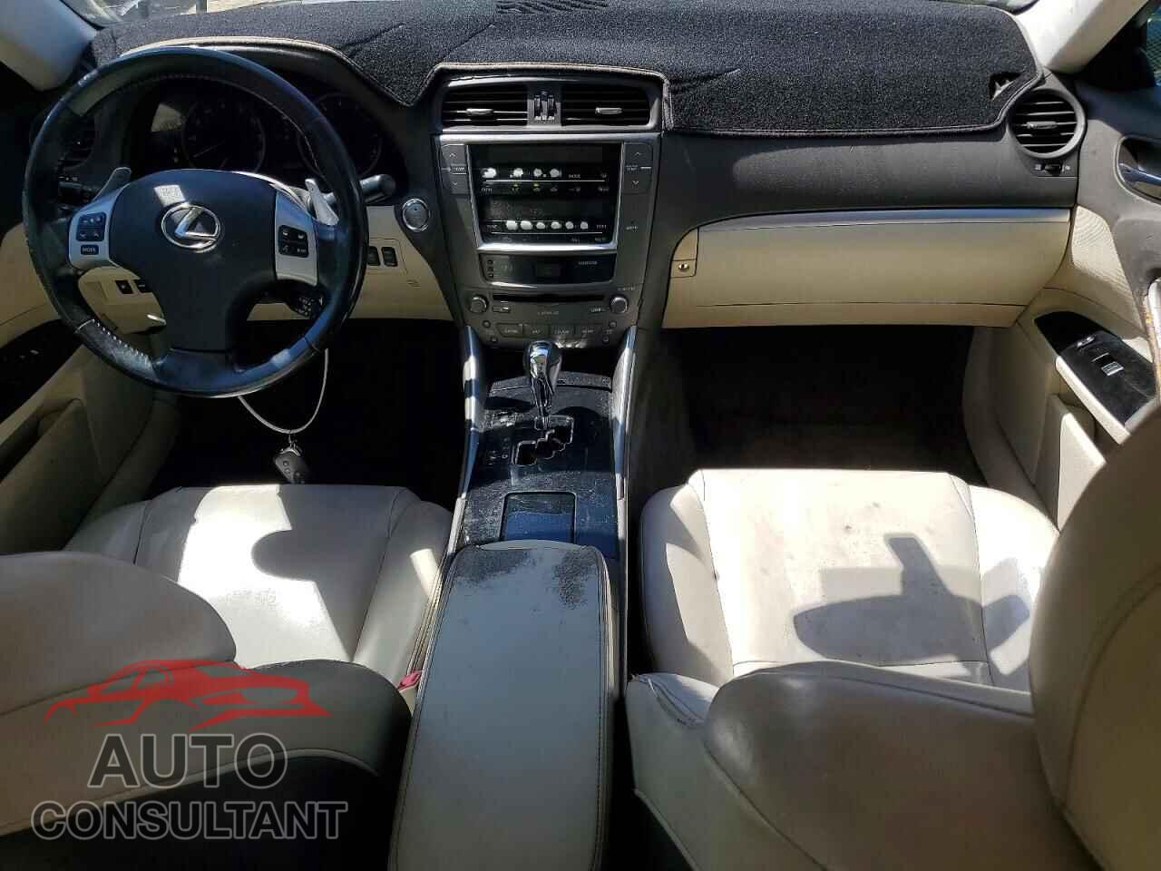 LEXUS IS 2011 - JTHBF5C29B5150467