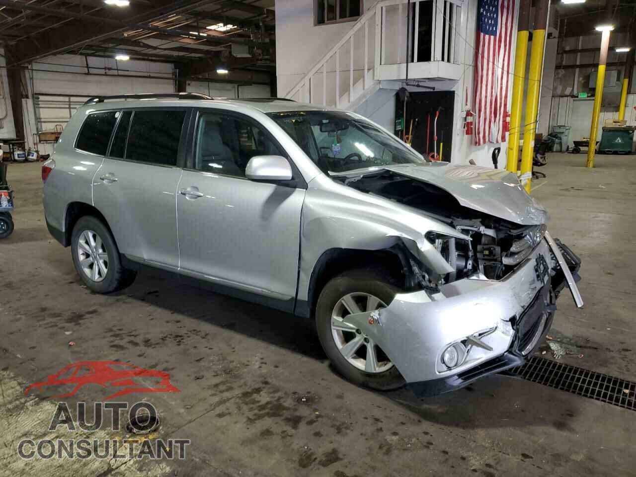 TOYOTA HIGHLANDER 2013 - 5TDBK3EH8DS191236