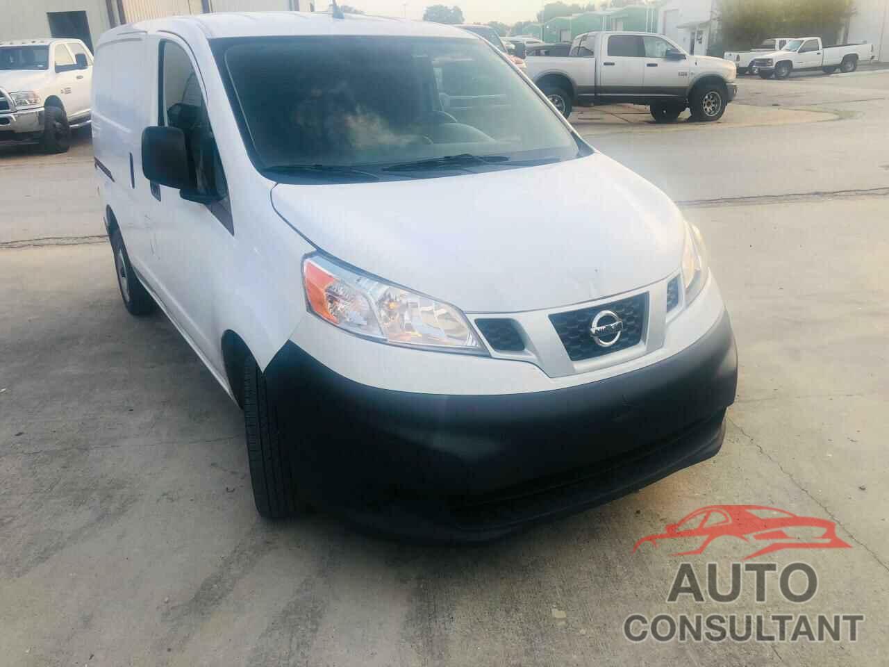 NISSAN NV 2017 - 3N6CM0KN3HK715608