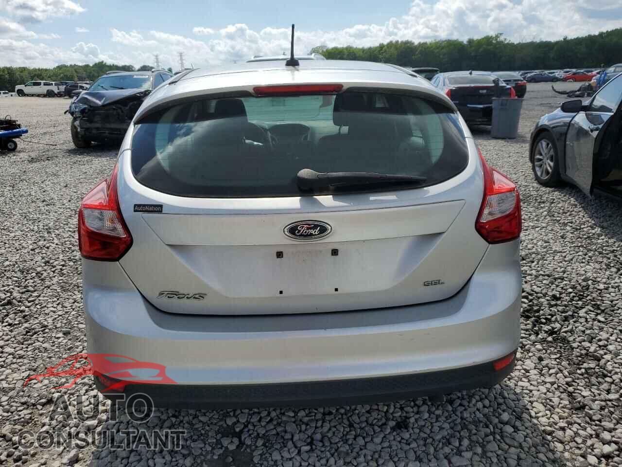 FORD FOCUS 2012 - 1FAHP3M23CL316626
