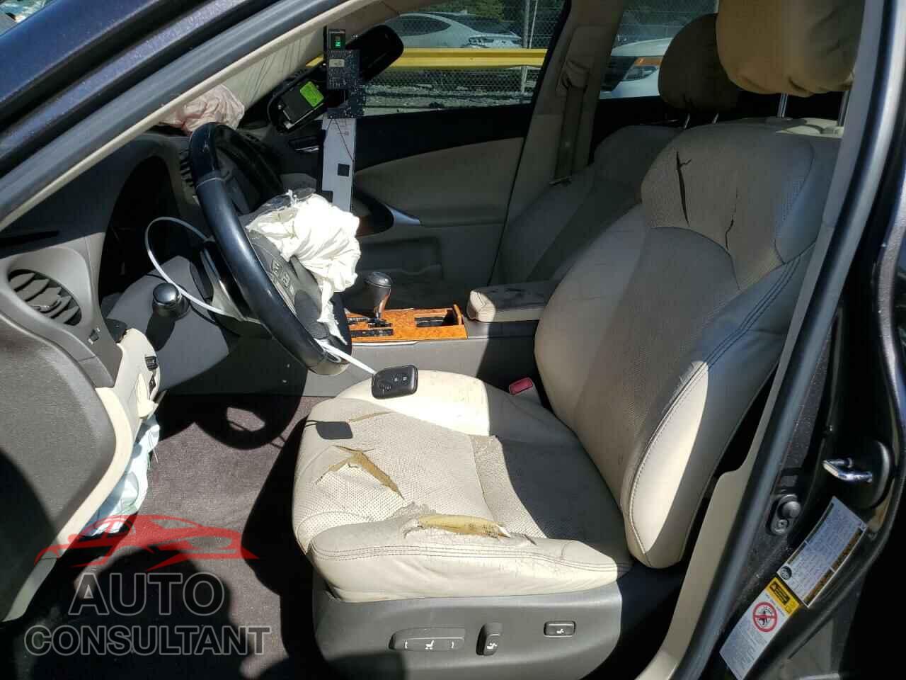 LEXUS IS 2009 - JTHBK262392093152
