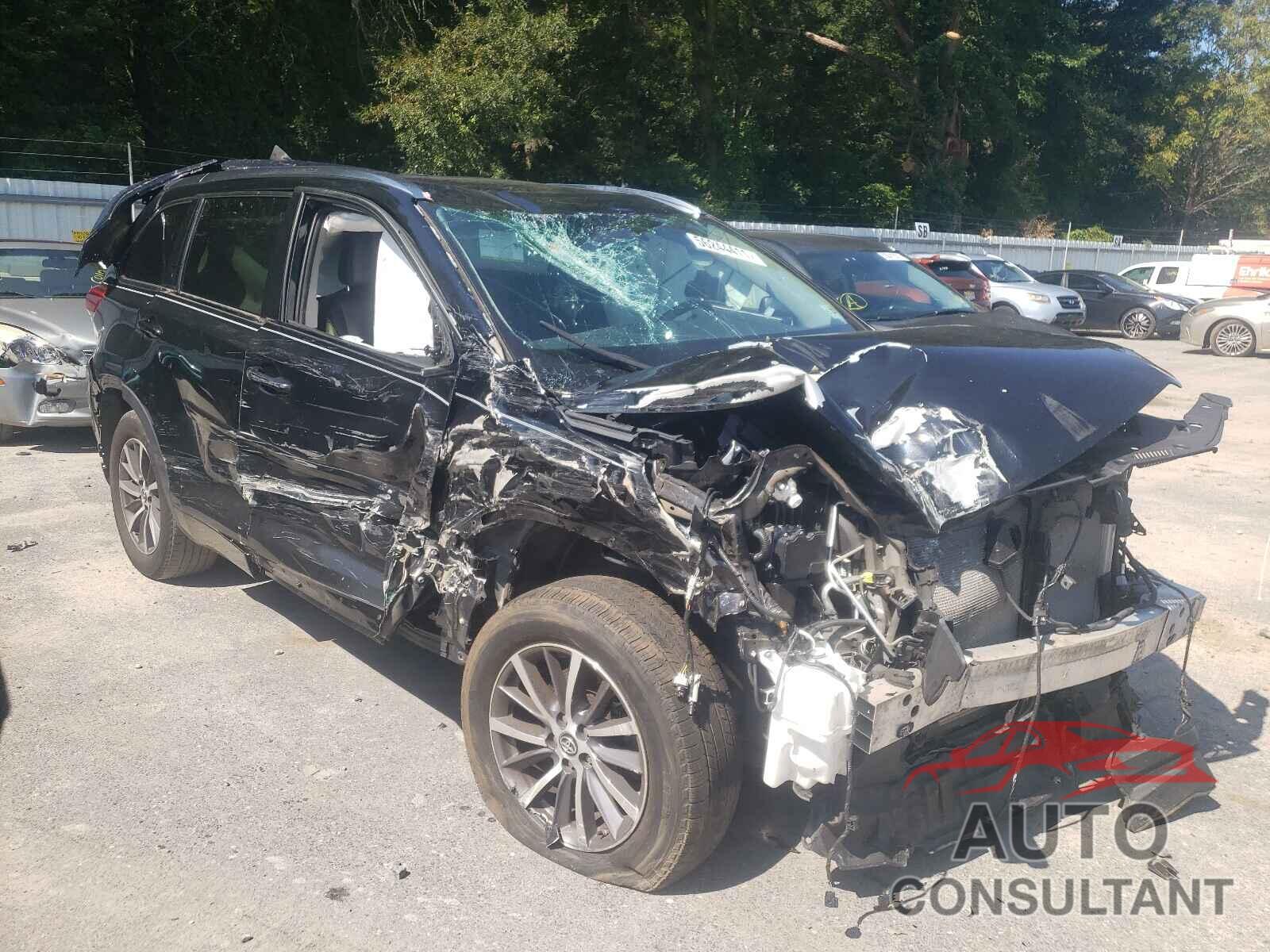 TOYOTA HIGHLANDER 2018 - 5TDJZRFH7JS855367