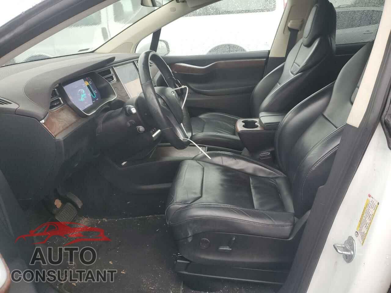 TESLA MODEL X 2017 - 5YJXCAE29HF045697