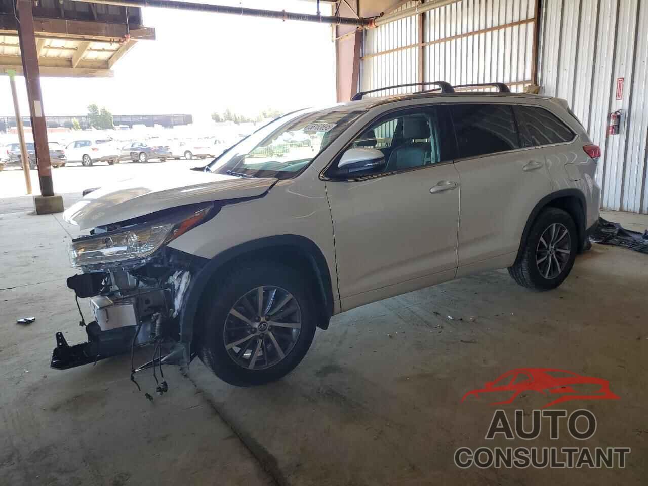 TOYOTA HIGHLANDER 2018 - 5TDJZRFH4JS875088