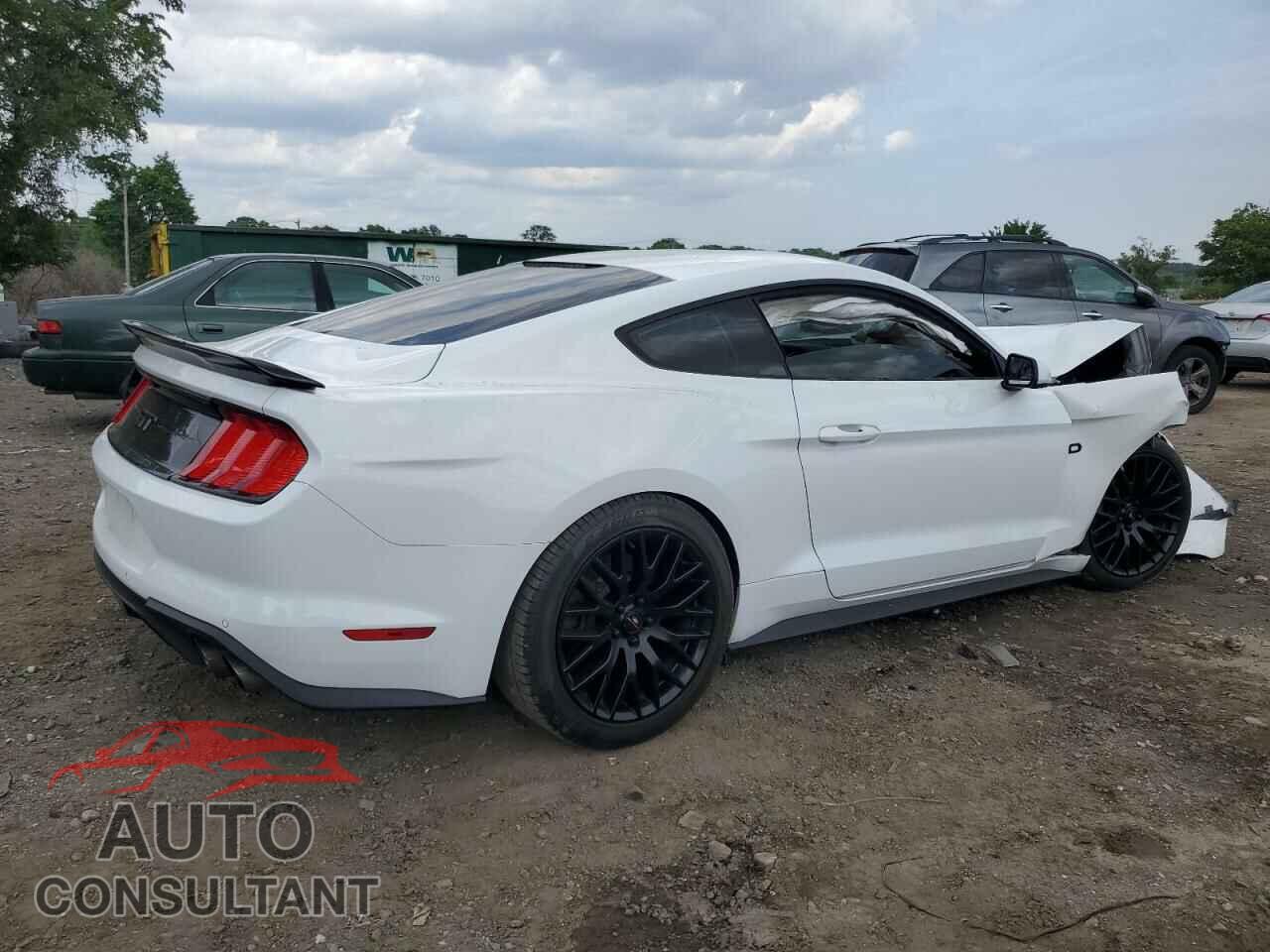 FORD MUSTANG 2018 - 1FA6P8CF7J5100997