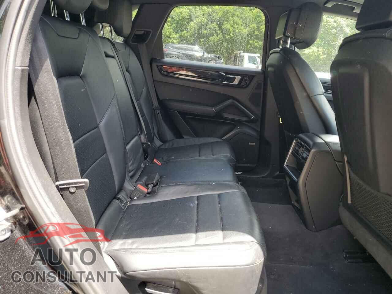 PORSCHE CAYENNE 2019 - WP1AA2AY8KDA04454