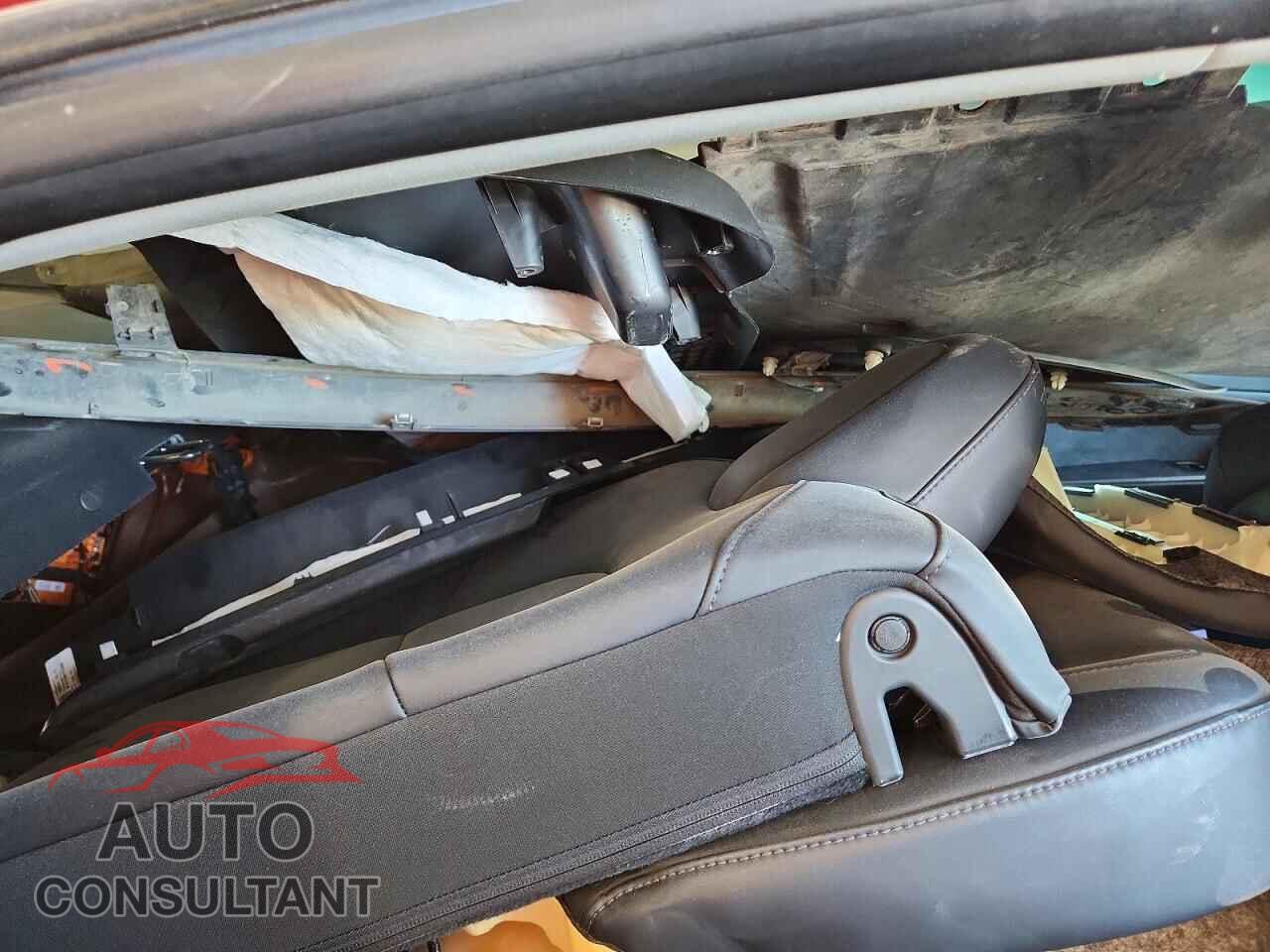 TESLA MODEL 3 2018 - 5YJ3E1EA4JF007994