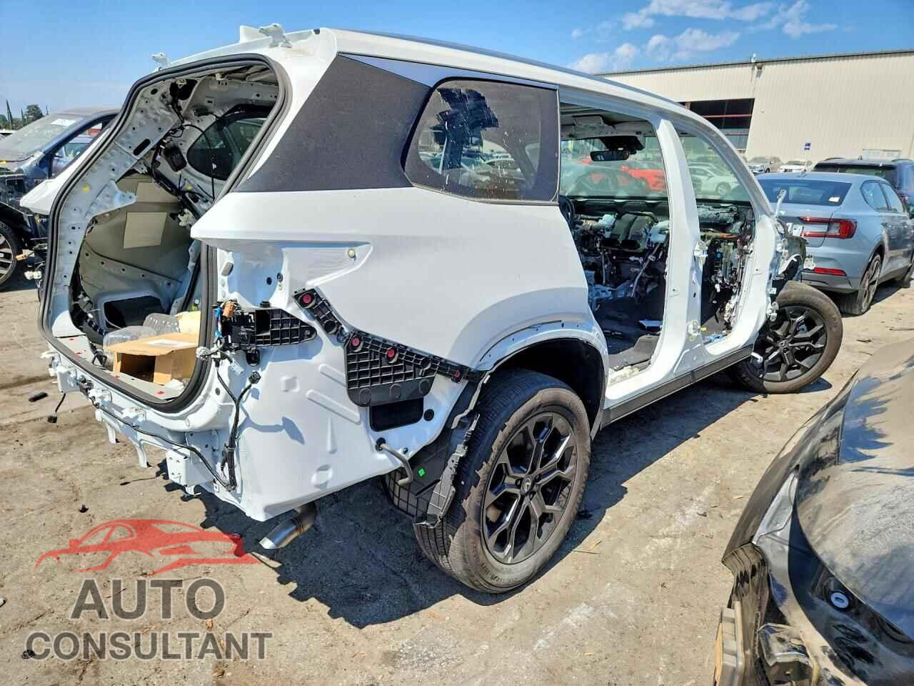 LEXUS UNKNOWN 2026 - 5TDAAAA68TS020685