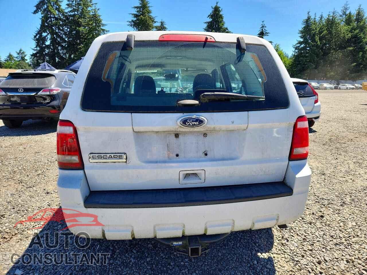 FORD ESCAPE 2011 - 1FMCU0C78BKB99764