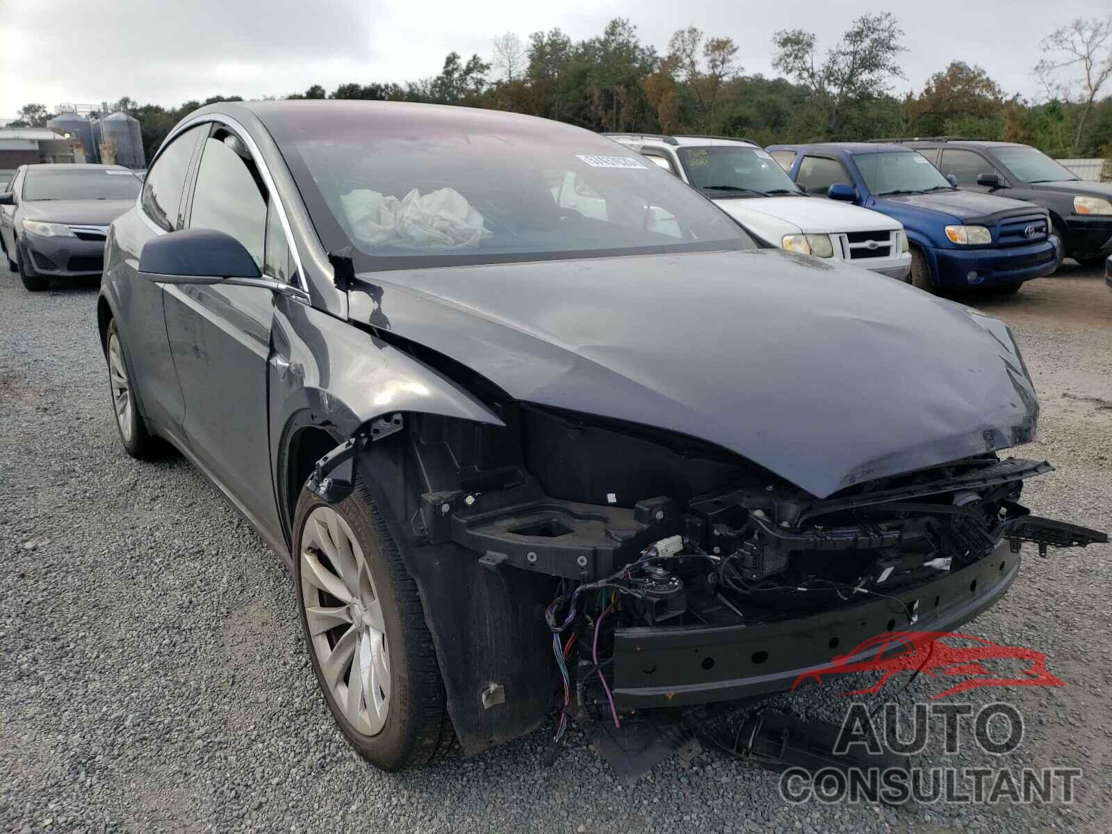 TESLA MODEL X 2018 - 5YJXCDE26JF123604