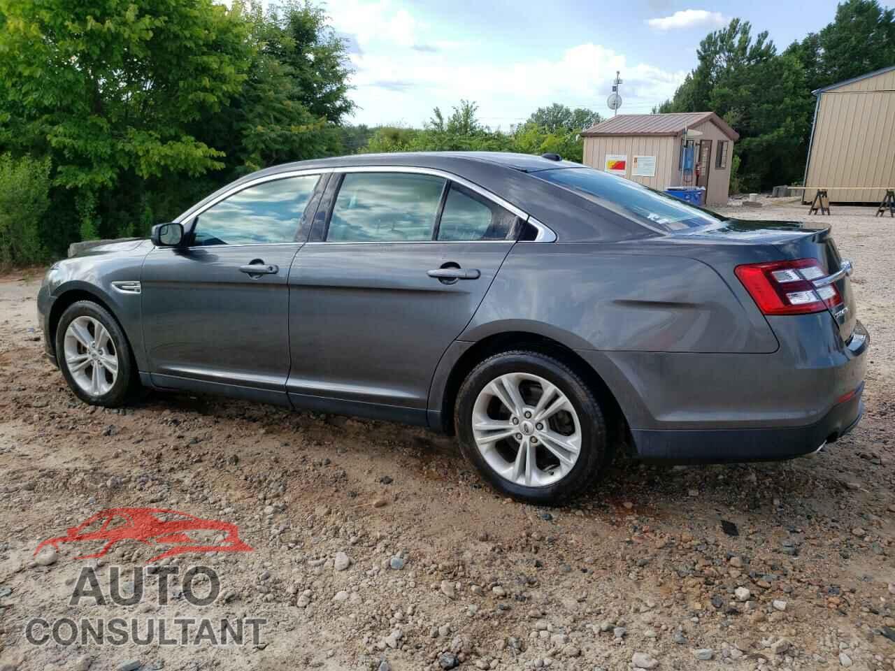 FORD TAURUS 2018 - 1FAHP2D81JG101296