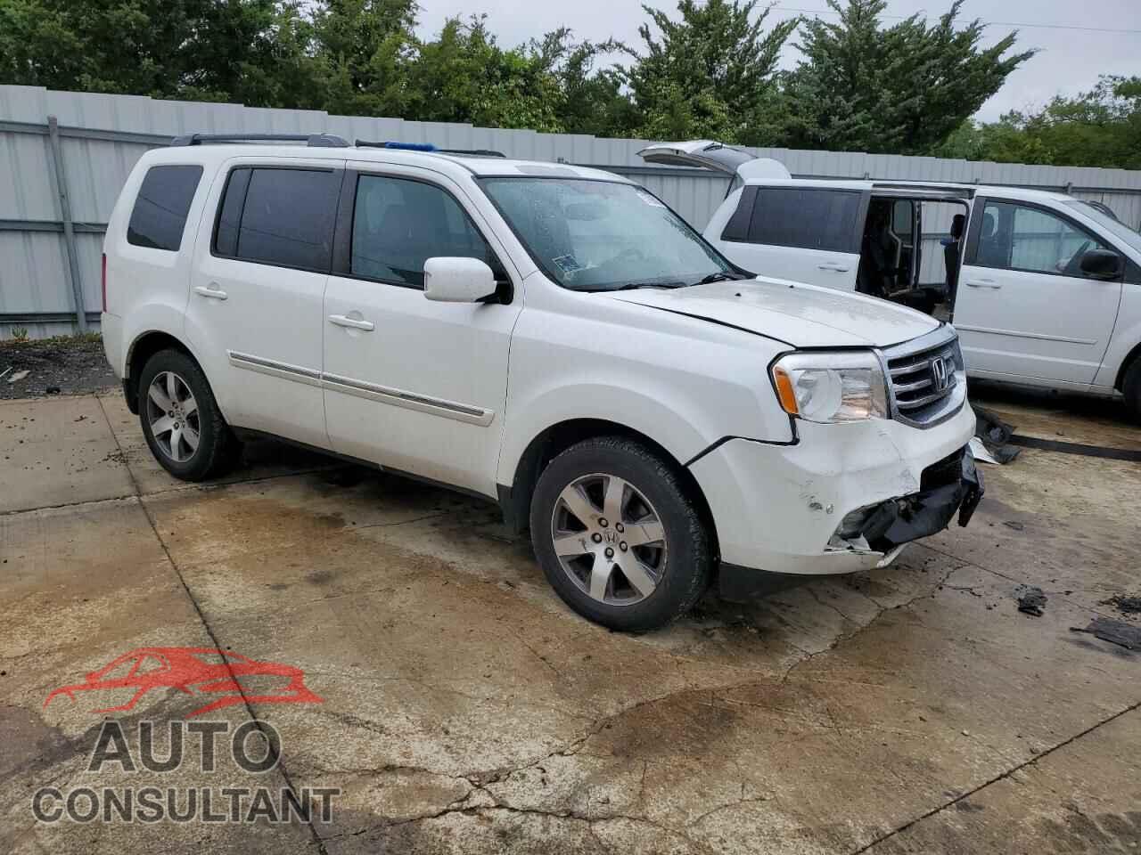 HONDA PILOT 2015 - 5FNYF4H99FB011309