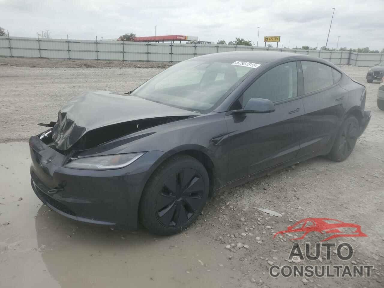 TESLA MODEL 3 2025 - 5YJ3E1EA3SF975750