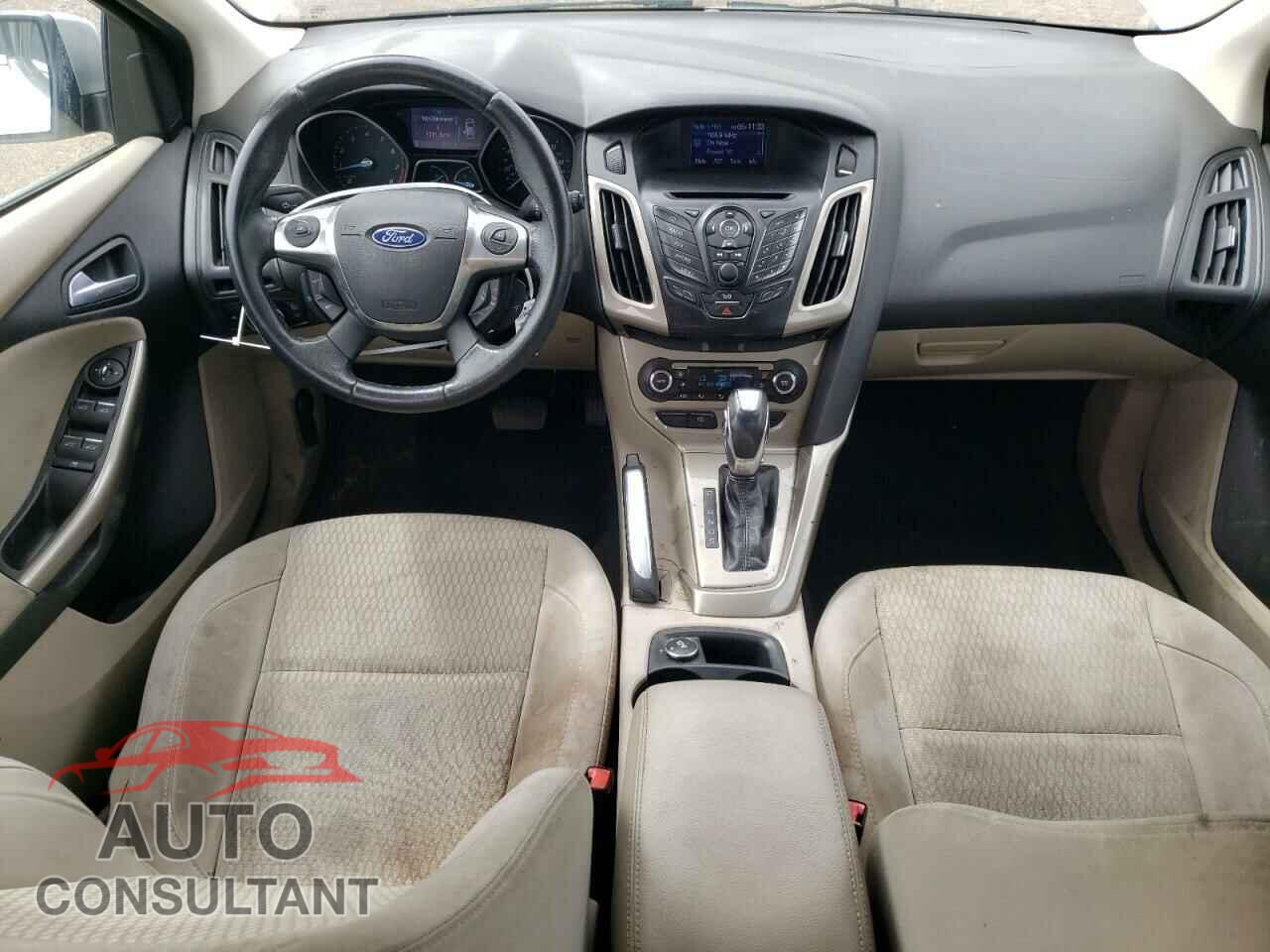 FORD FOCUS 2012 - 1FAHP3M29CL372103