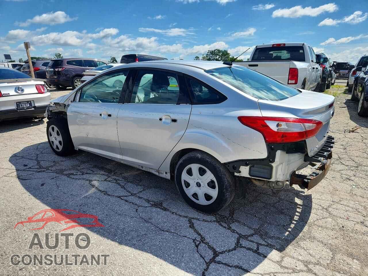 FORD FOCUS 2013 - 1FADP3E22DL250231