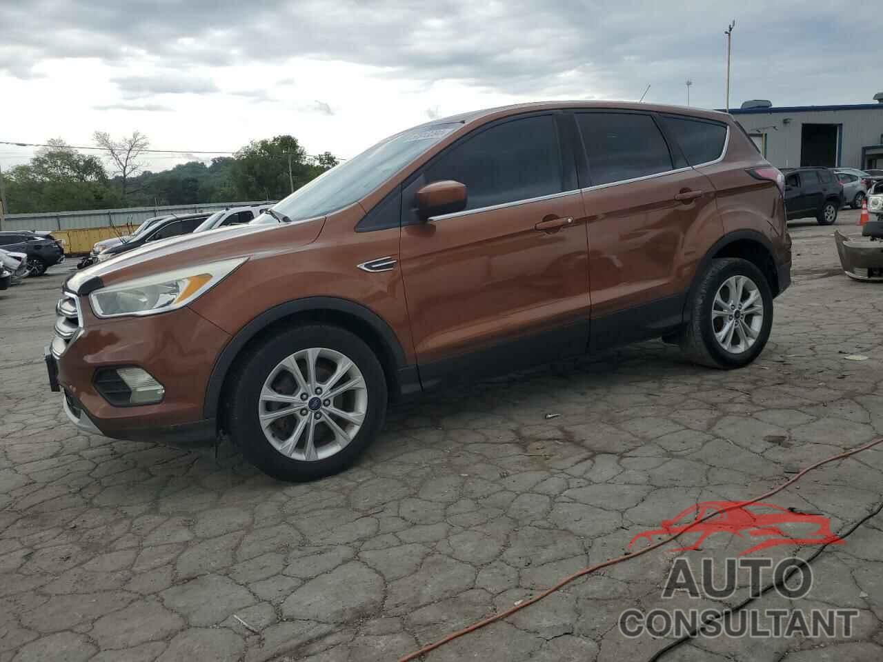 FORD ESCAPE 2017 - 1FMCU0GD9HUA40300