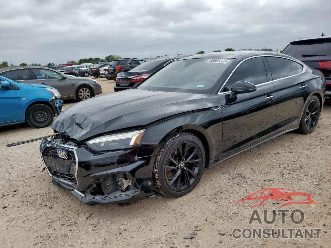 AUDI A5 2022 - WAUCBCF51NA011356