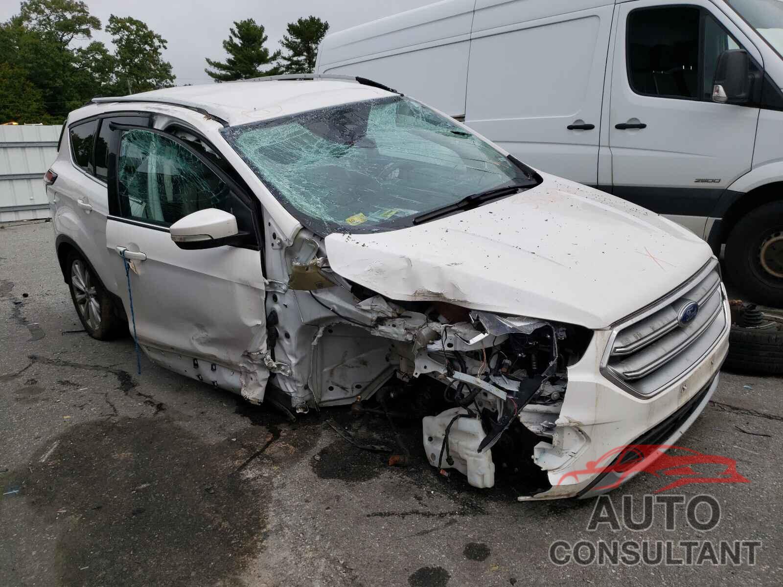 FORD ESCAPE 2017 - 1FMCU9J92HUE17929