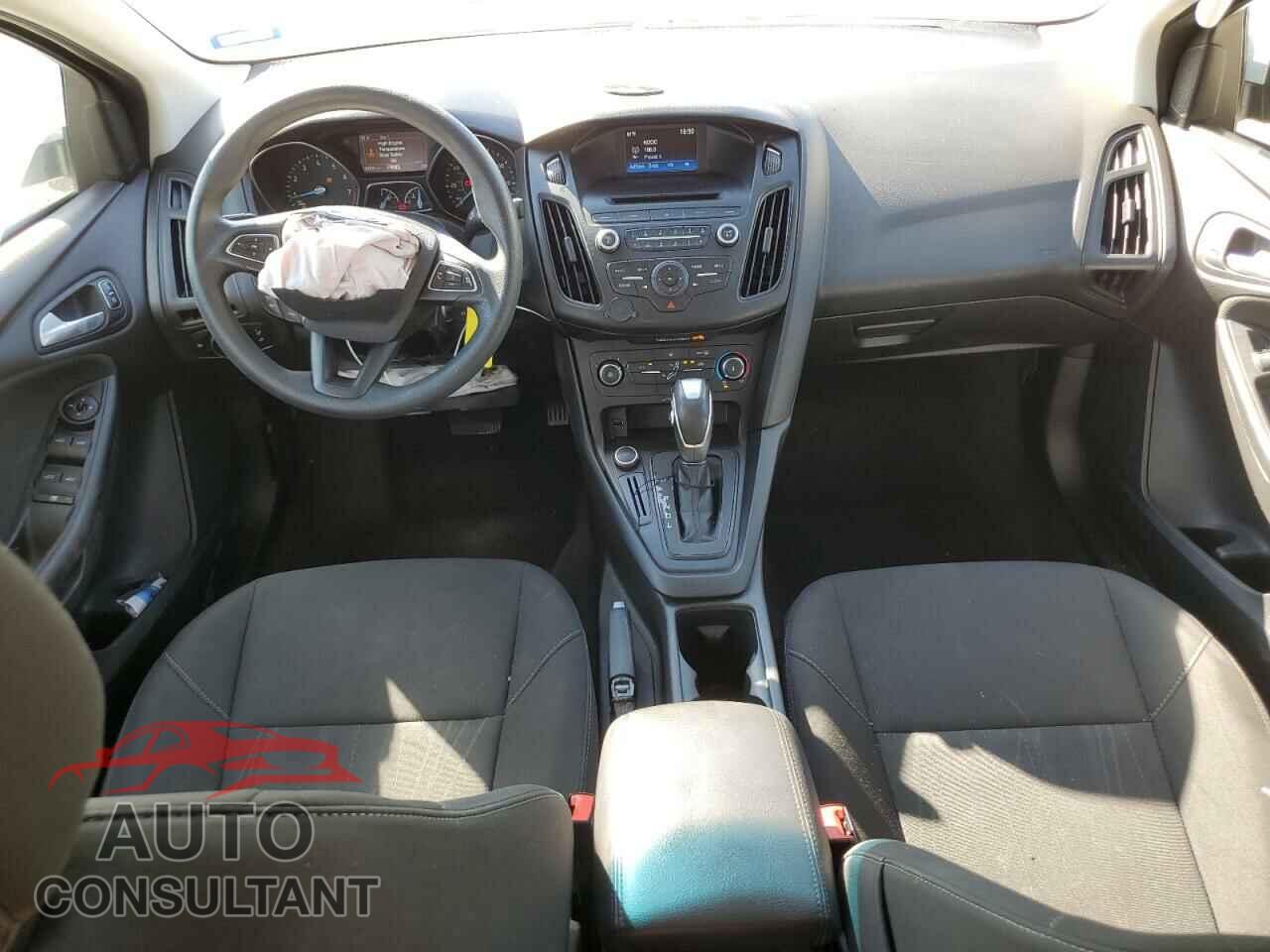 FORD FOCUS 2016 - 1FADP3F26GL400702