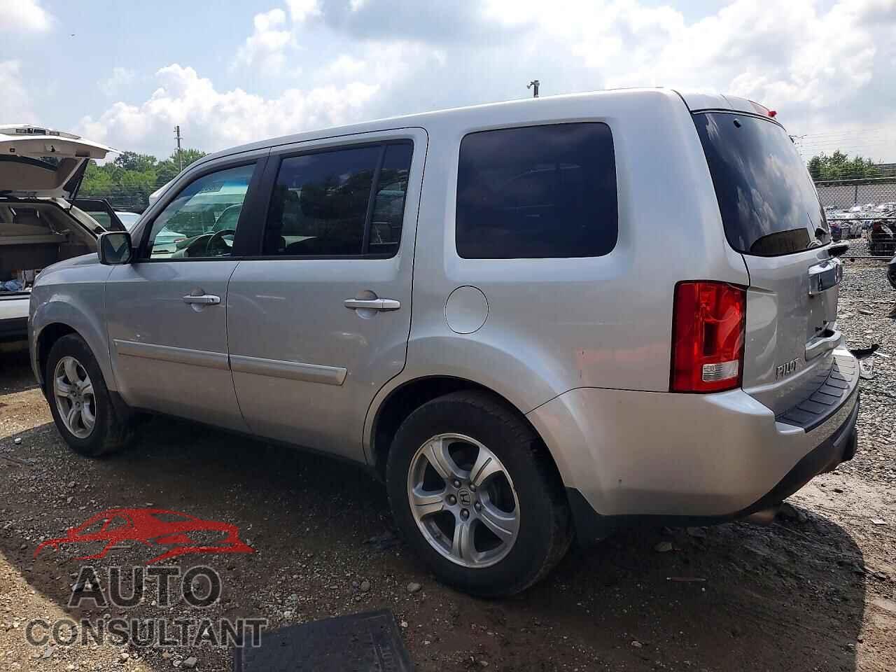 HONDA PILOT 2012 - 5FNYF4H52CB048839