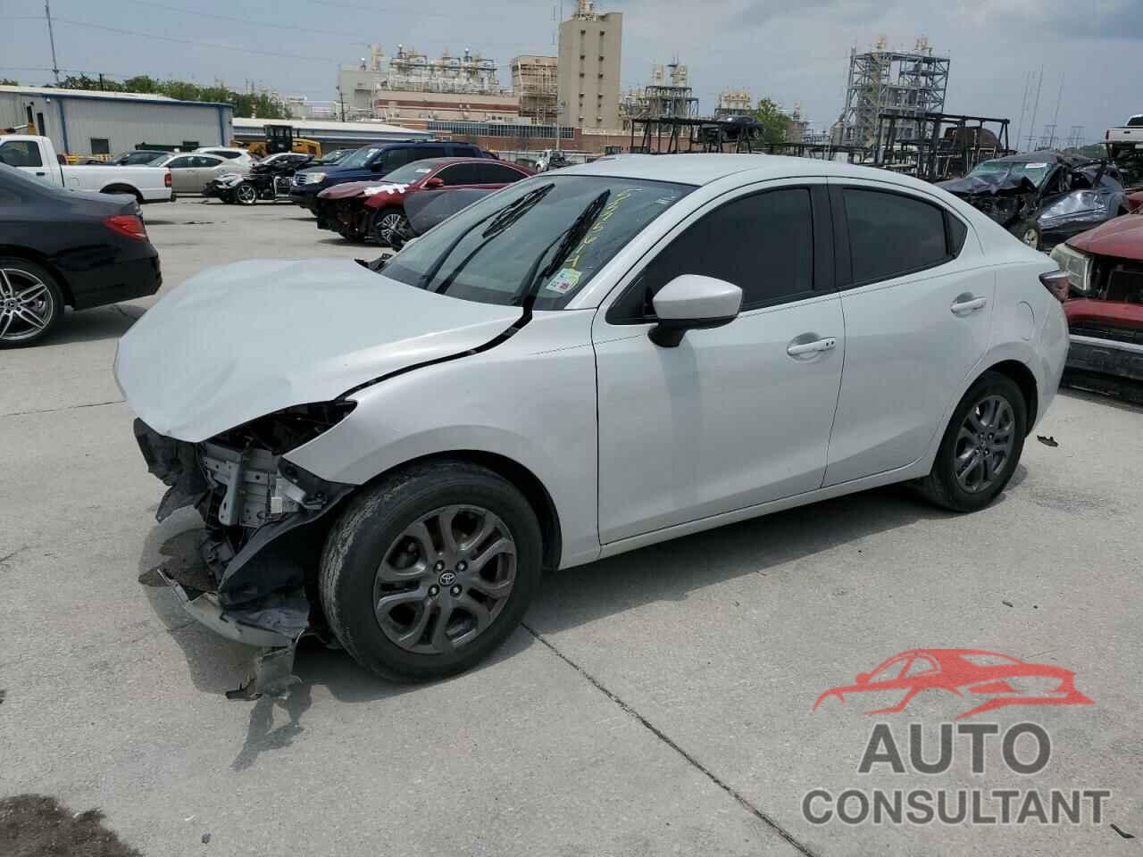 TOYOTA YARIS 2019 - 3MYDLBYV9KY517991