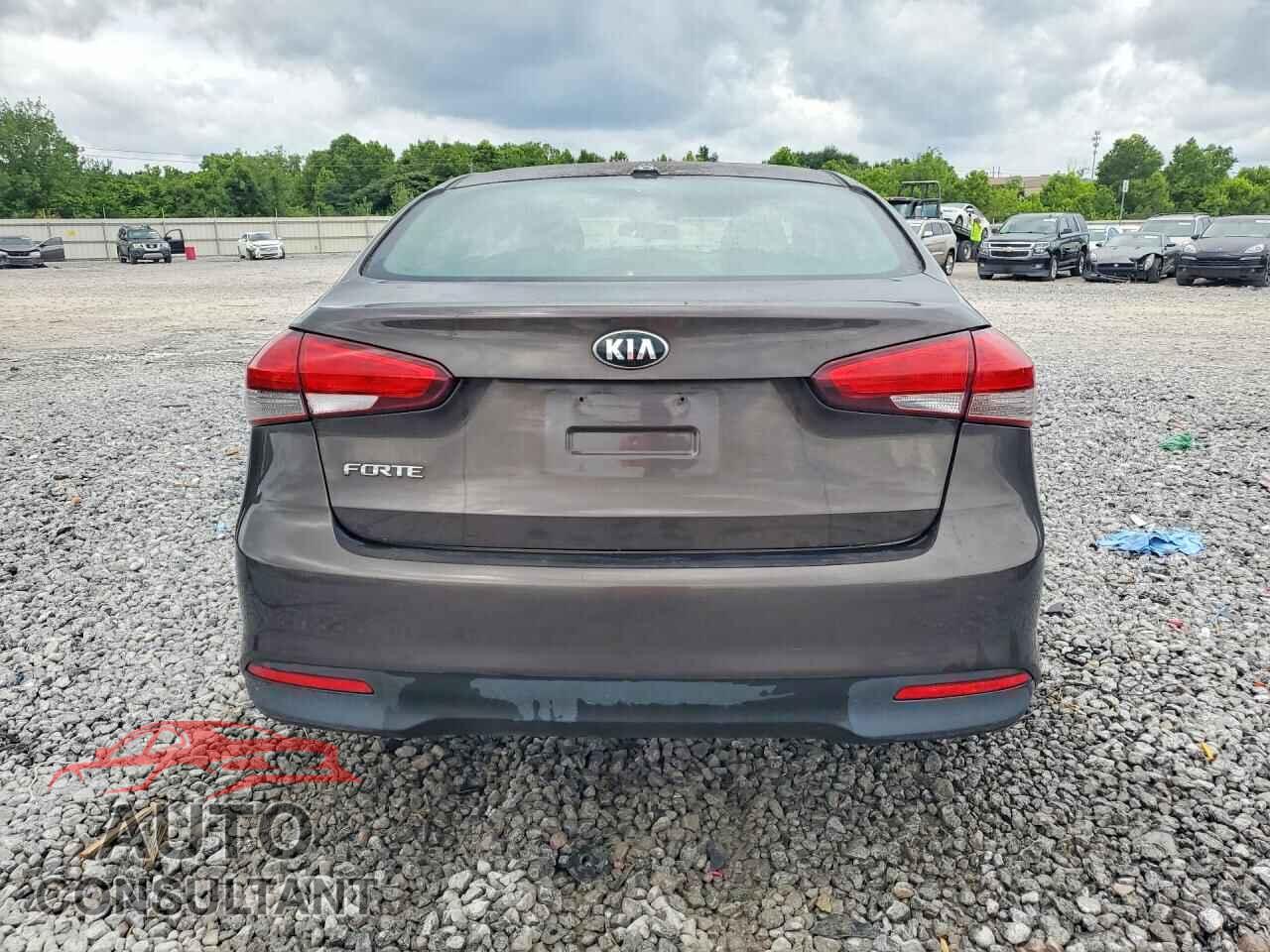 KIA FORTE 2018 - 3KPFK4A79JE190512