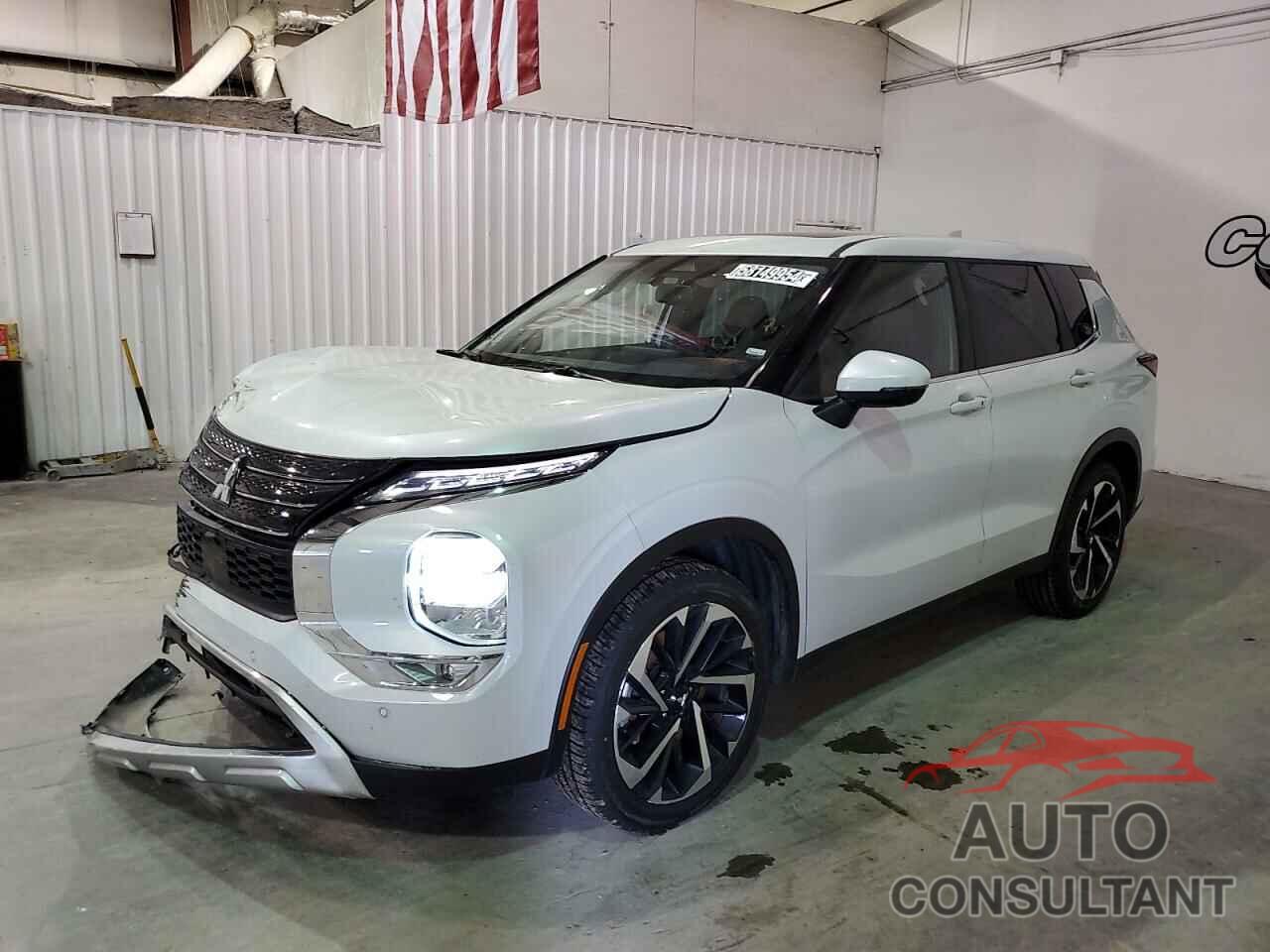 MITSUBISHI OUTLANDER 2023 - JA4J3UA89PZ031108