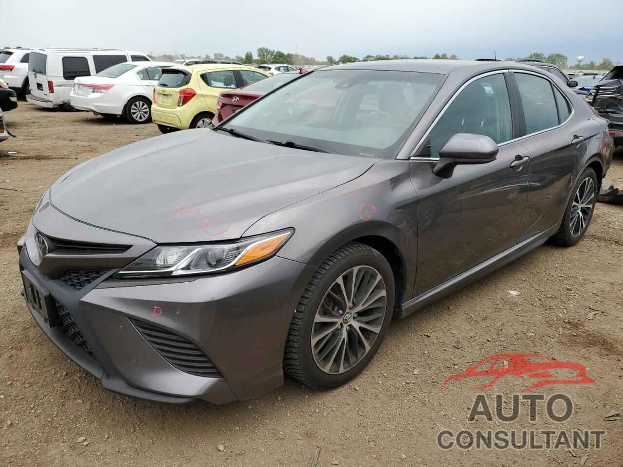 TOYOTA CAMRY 2018 - 4T1B11HK3JU032755
