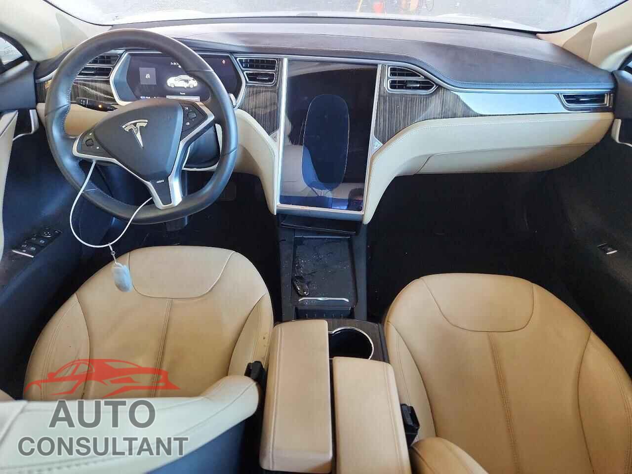 TESLA MODEL S 2013 - 5YJSA1CN8DFP13772