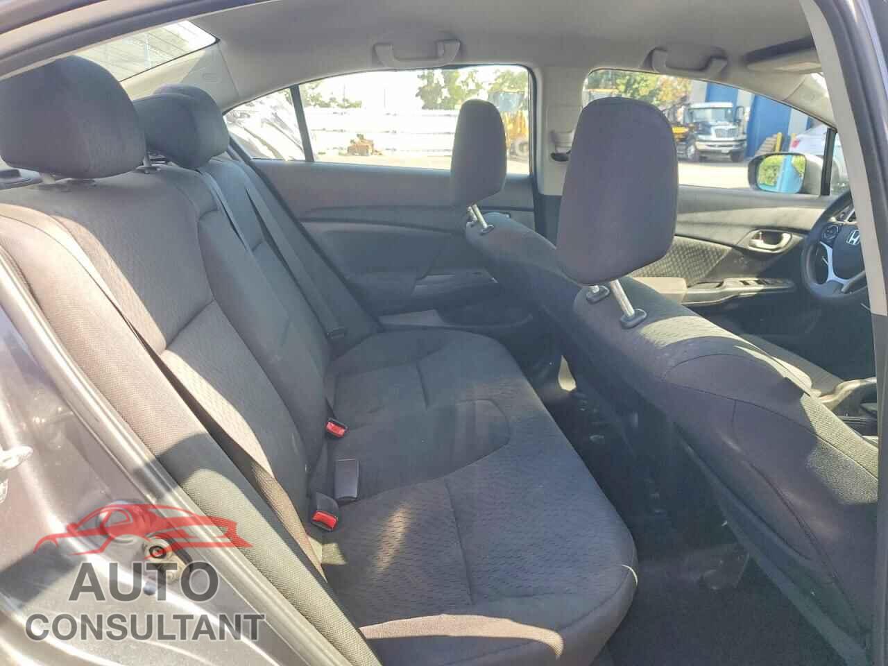 HONDA CIVIC 2015 - 2HGFB2F77FH512056
