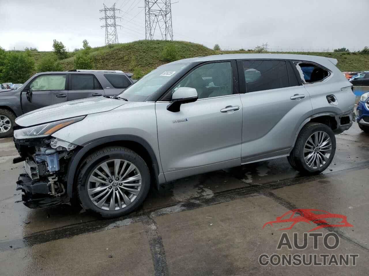 TOYOTA HIGHLANDER 2021 - 5TDEBRCHXMS056794