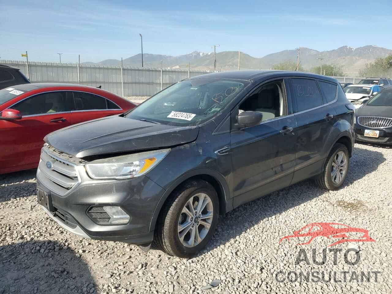 FORD ESCAPE 2017 - 1FMCU0GD3HUF08778
