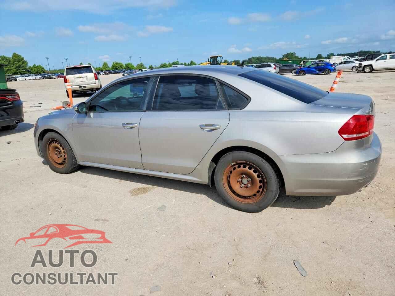 VOLKSWAGEN PASSAT 2012 - 1VWAP7A39CC065009