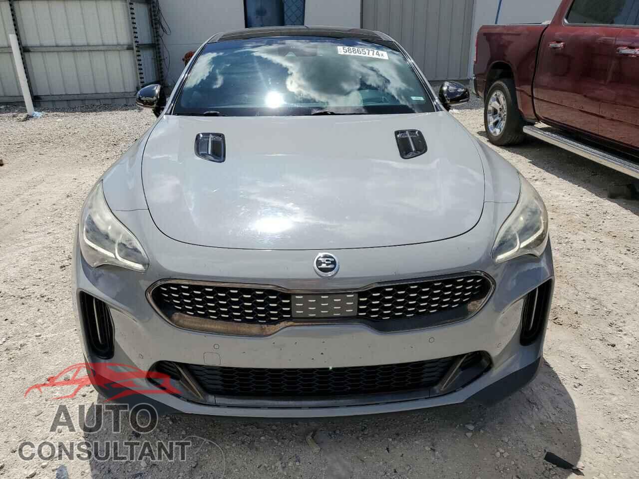 KIA STINGER 2018 - KNAE55LC2J6033197