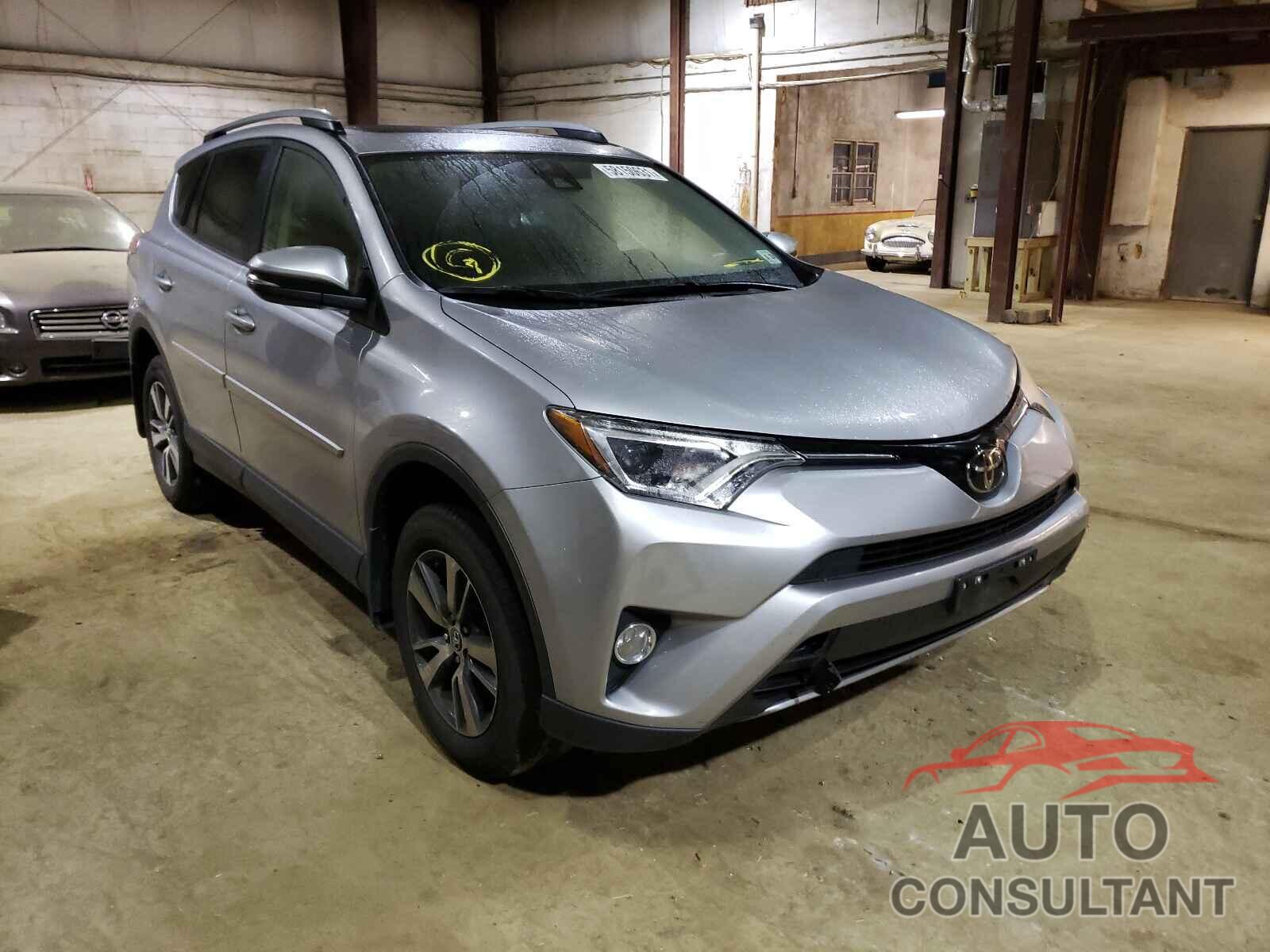 TOYOTA RAV4 2018 - JTMRFREV5JD240542