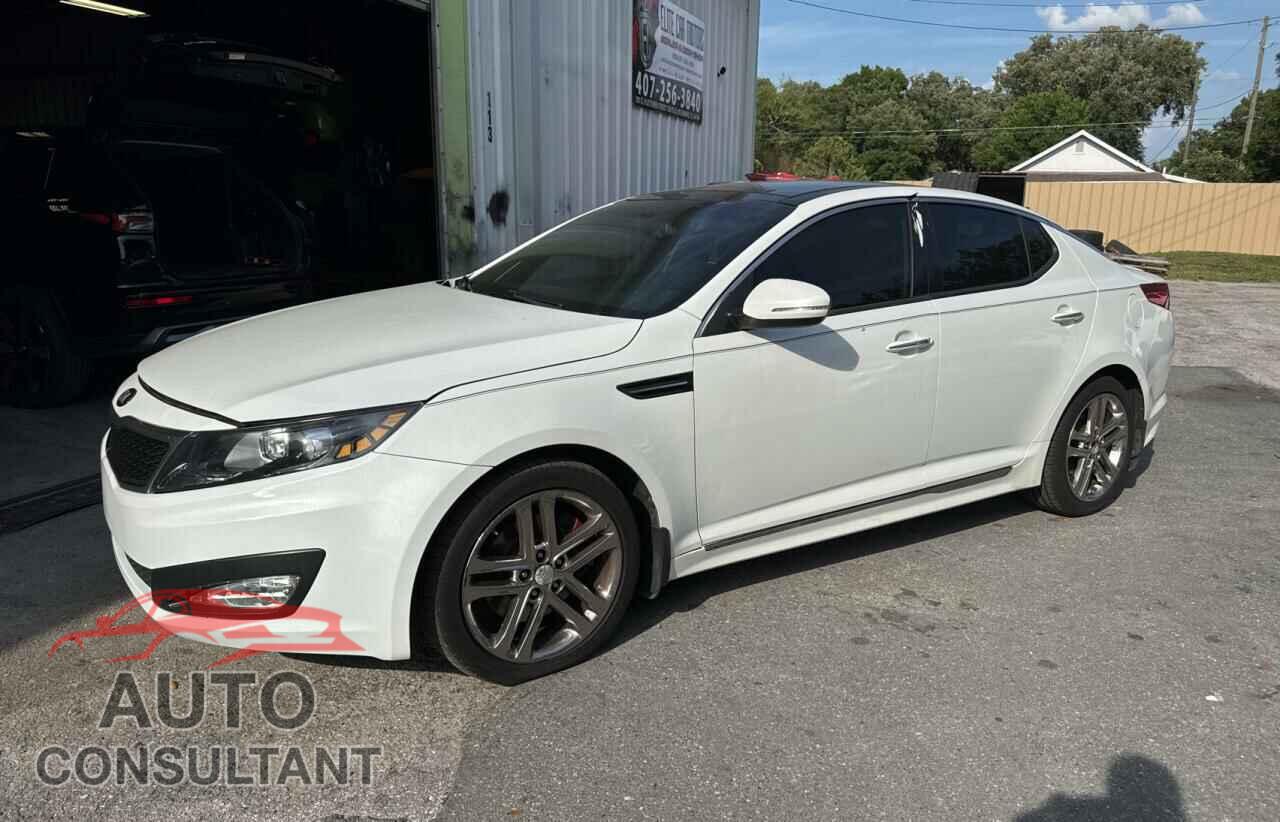 KIA OPTIMA 2013 - 5XXGR4A64DG093835