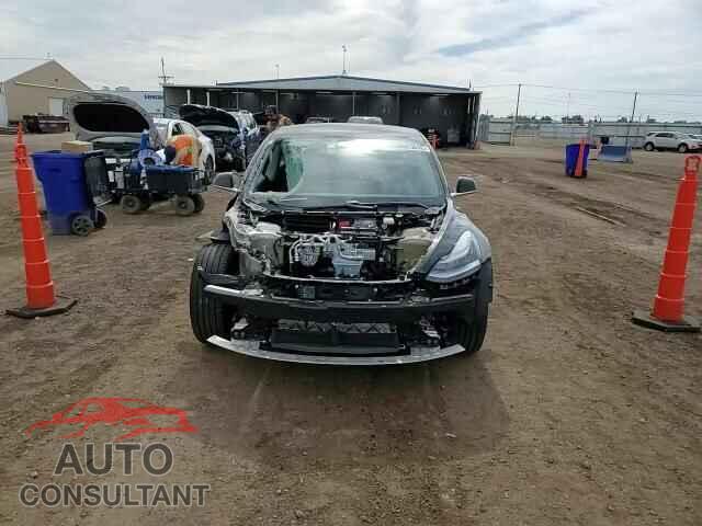 TESLA MODEL 3 2019 - 5YJ3E1EA1KF415645