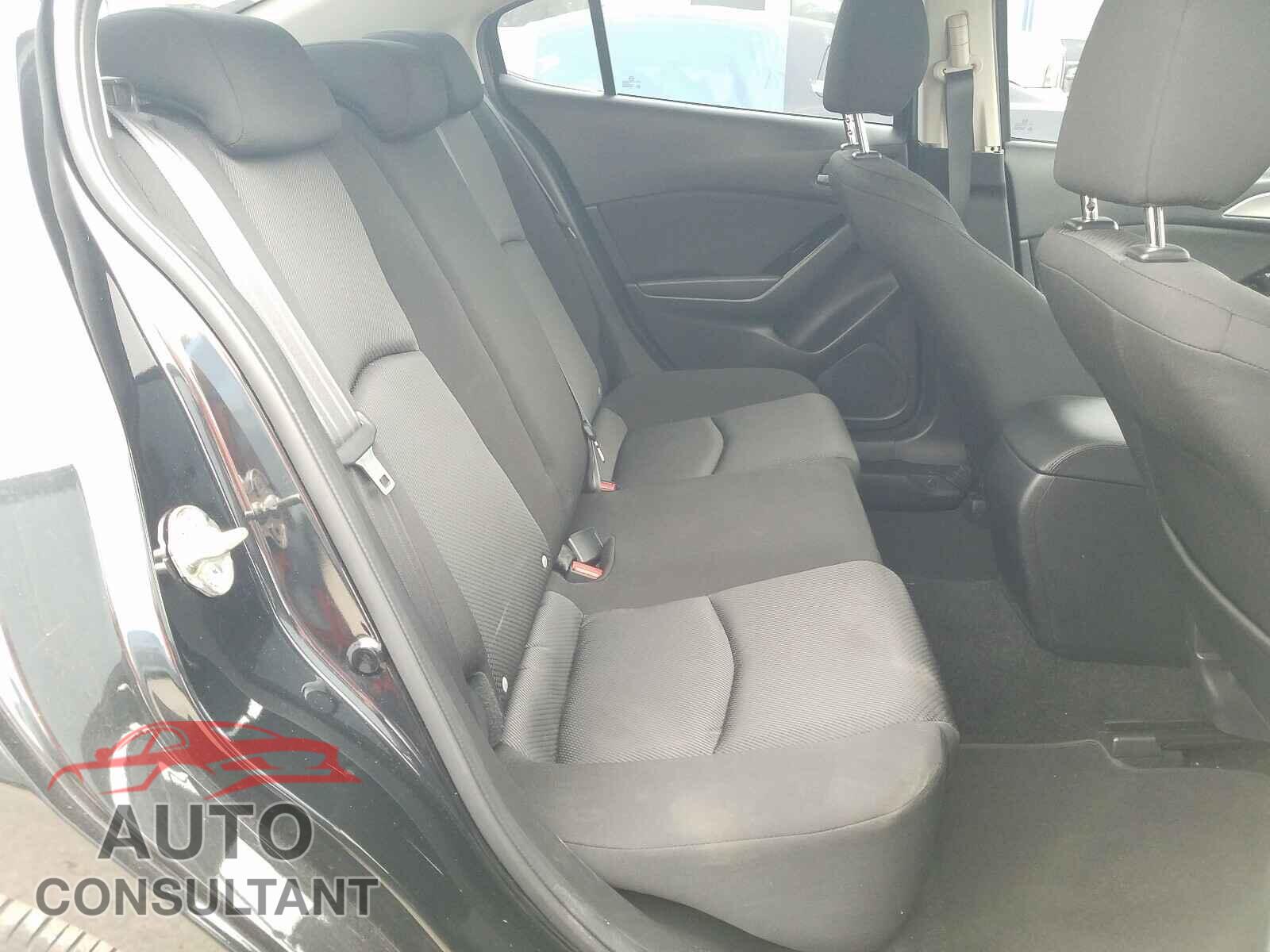 MAZDA 3 2017 - 3MZBN1U70HM153135