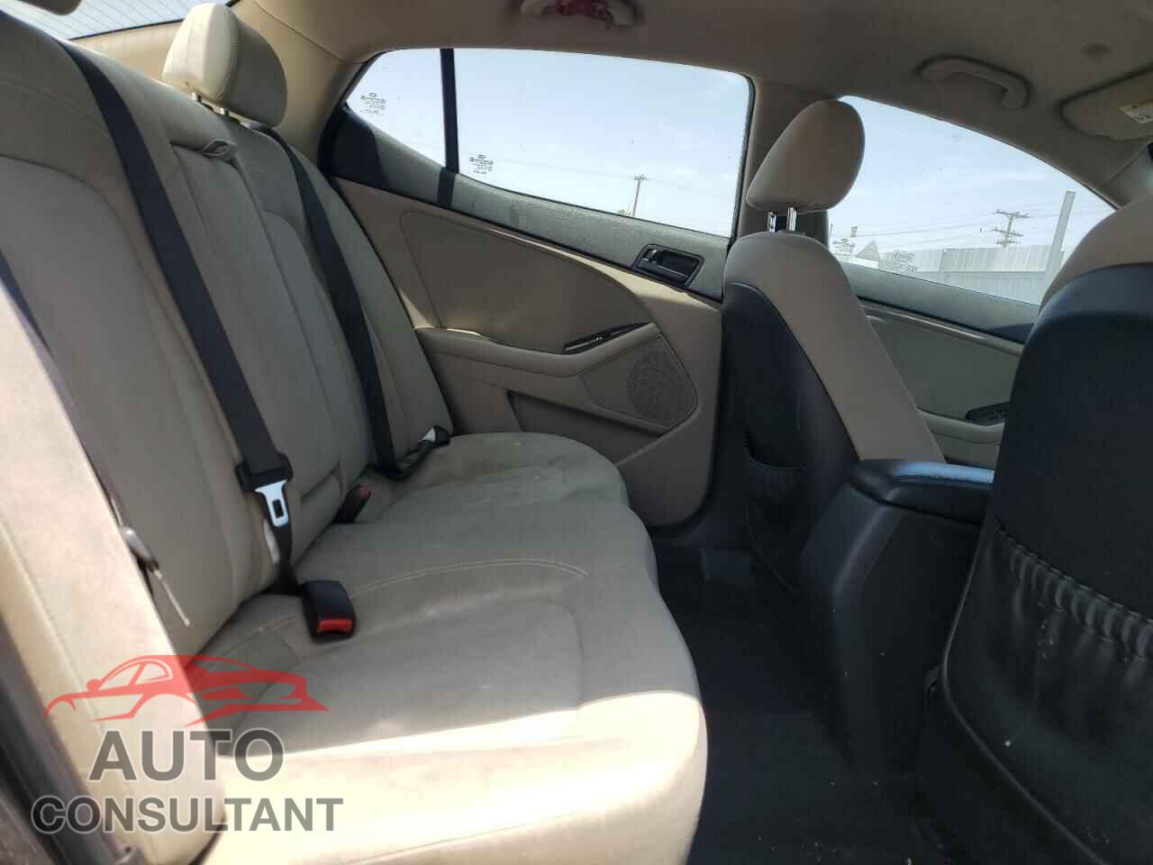 KIA OPTIMA 2011 - KNAGM4A72B5117877