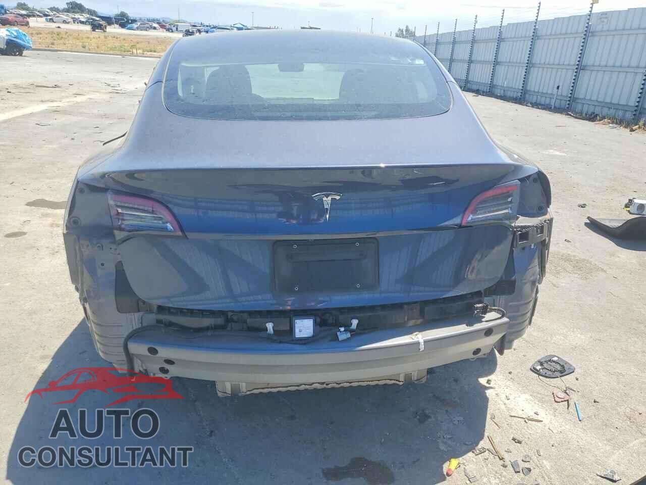 TESLA MODEL 3 2023 - 5YJ3E1EA5PF674663