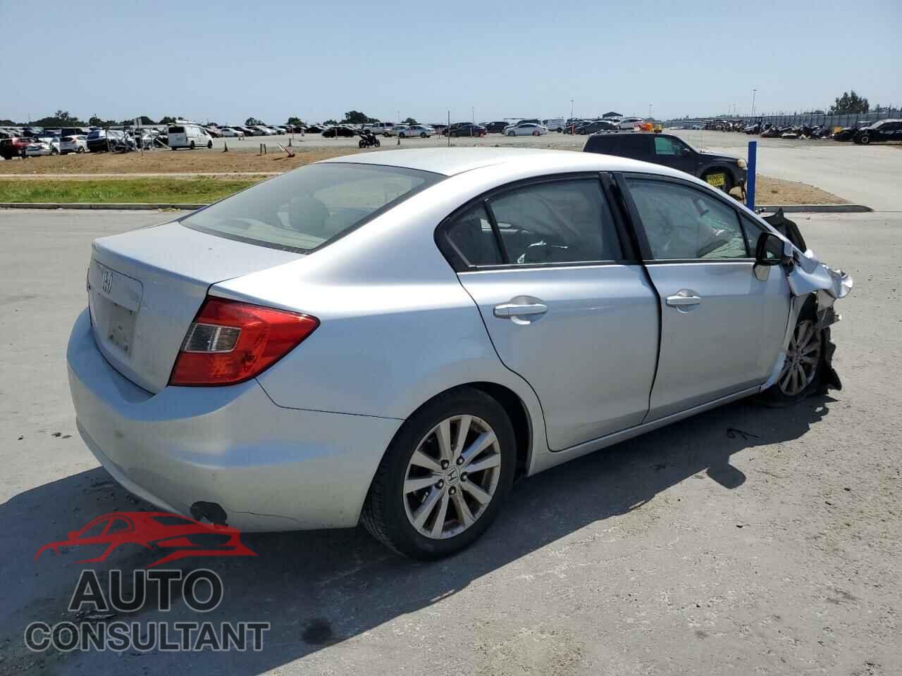 HONDA CIVIC 2012 - 2HGFB2F88CH608847