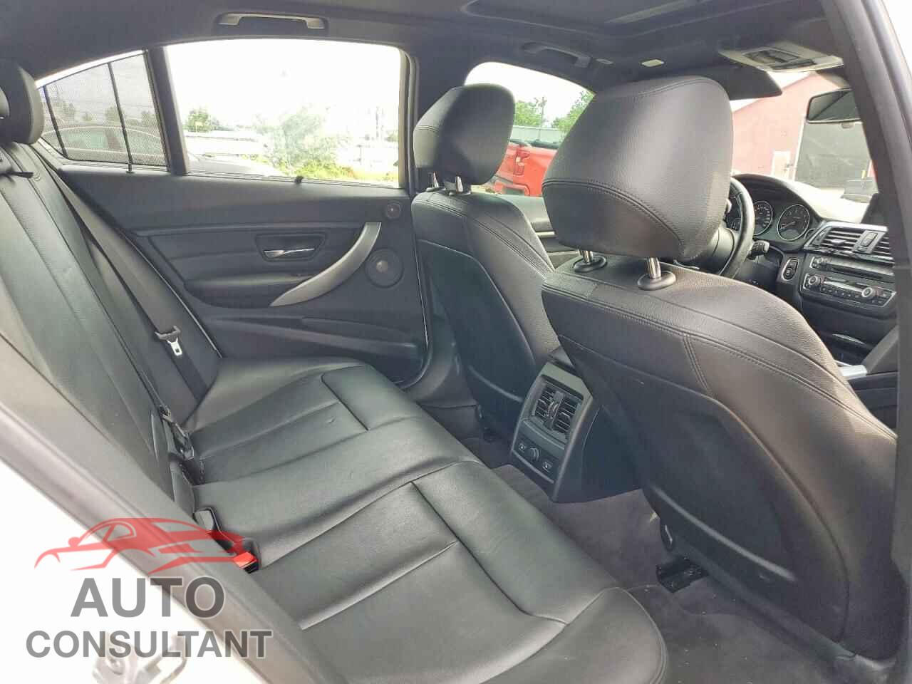 BMW 3 SERIES 2015 - WBA3B9C50FP982810
