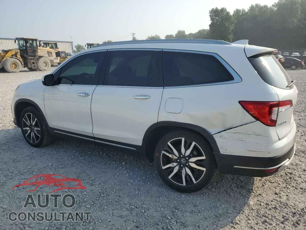 HONDA PILOT 2021 - 5FNYF6H65MB045214