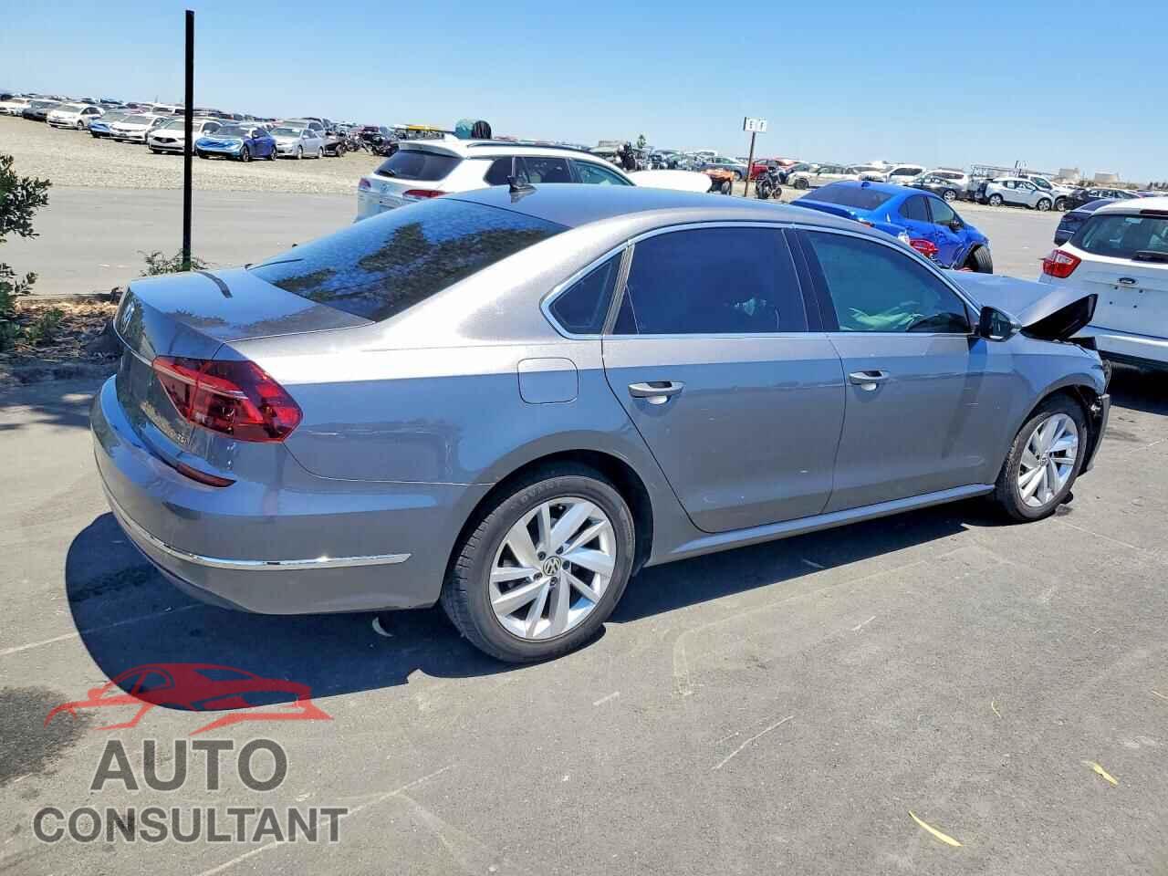 VOLKSWAGEN PASSAT 2018 - 1VWBA7A37JC041133
