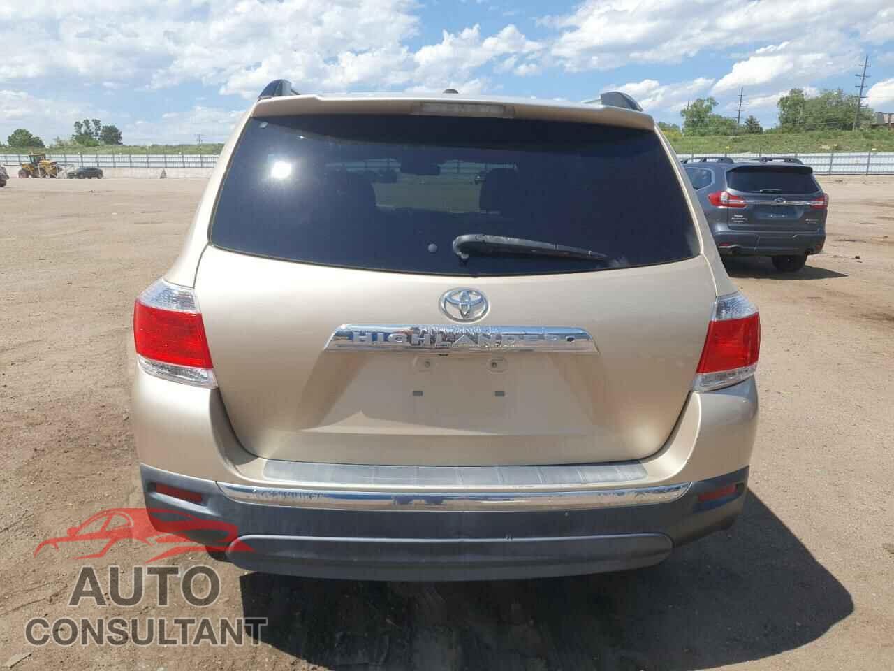 TOYOTA HIGHLANDER 2011 - 5TDYK3EHXBS028577